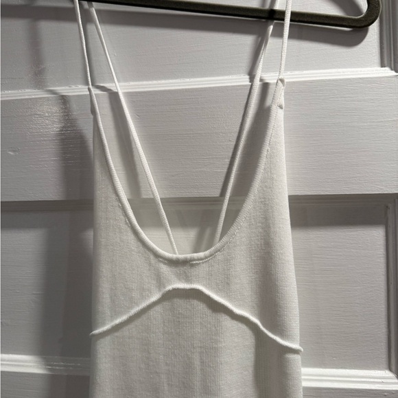 Elegant White Sweater Maxi Dress with Rosette applique - Picture 6 of 9